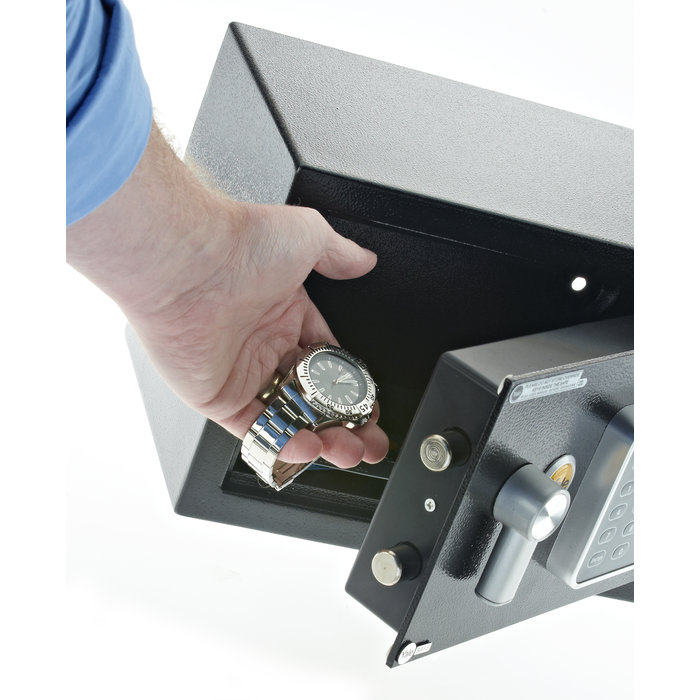 Assa Abloy Simple private safe to store belongings safely with digital keypad. Content: 24 liters