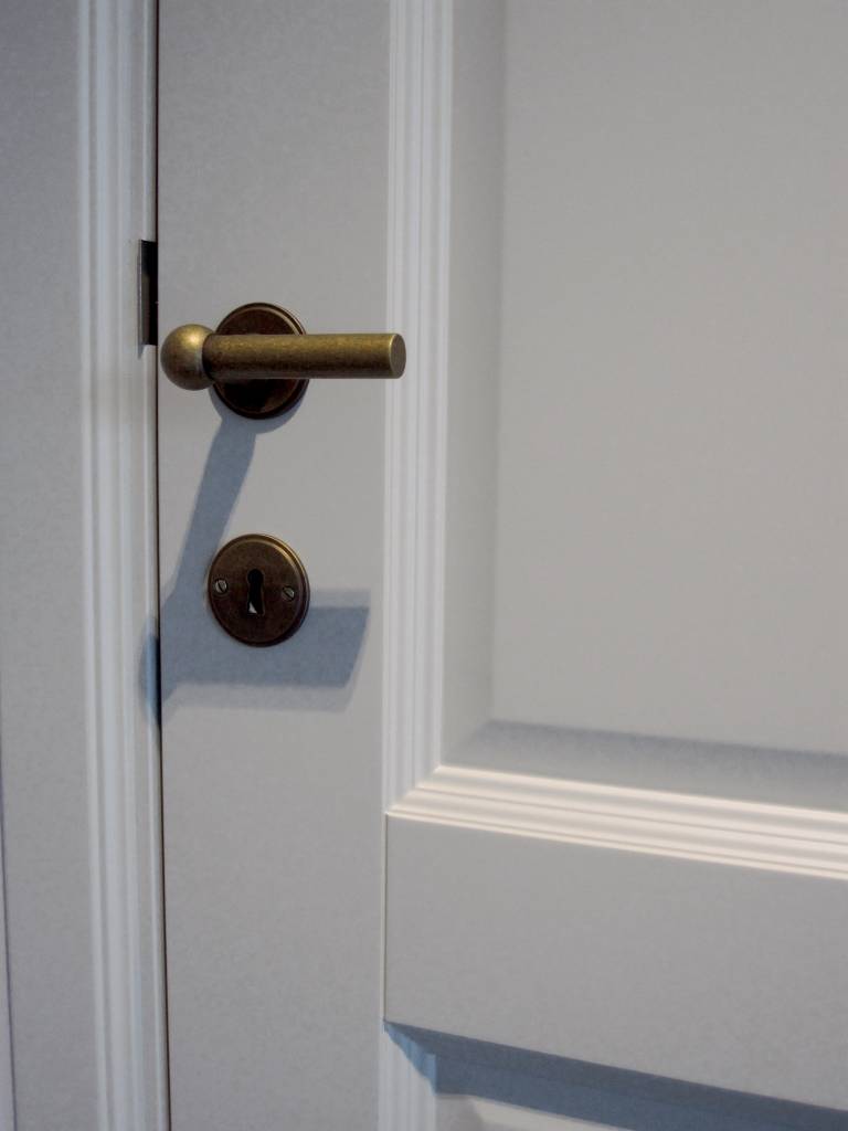 Old Yellow door handles Petana with L + L combination