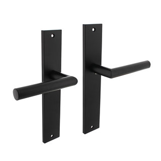 Intersteel Mattschwarze Türgriffe Bastian auf langem Schild
