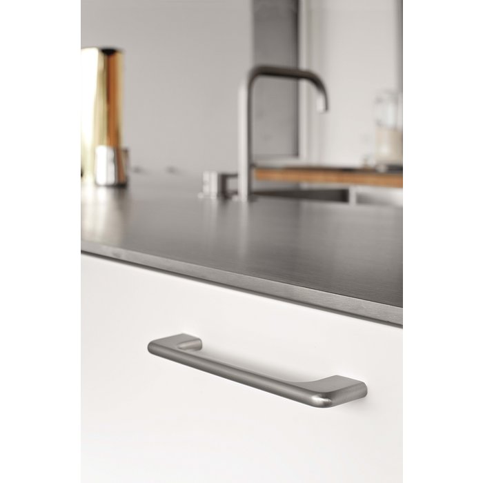 Furnipart Poignée de meuble Furnipart DOPPIA entraxe 128-160 mm aspect inox