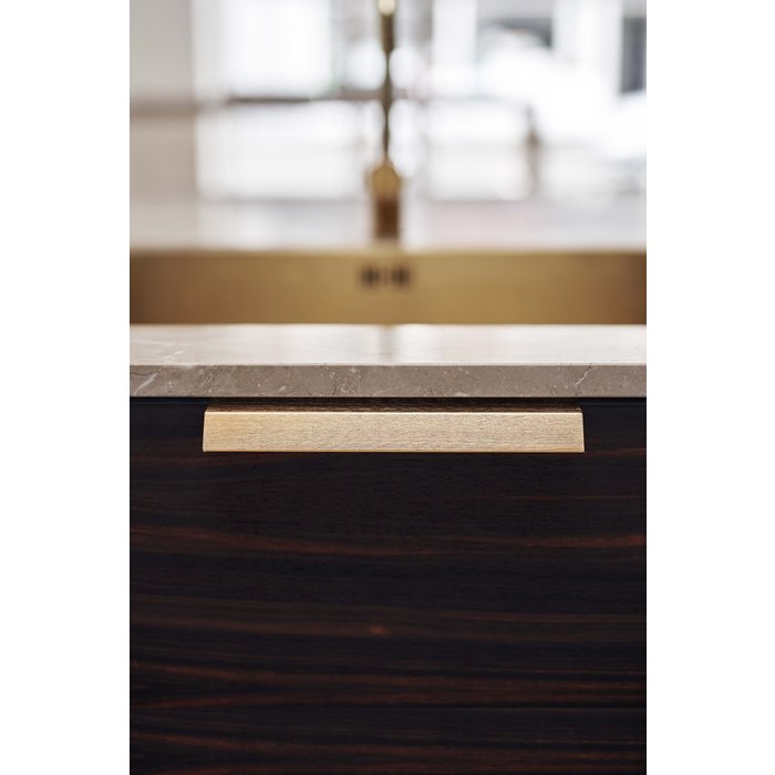 Furnipart Furnipart corner handle BLAZE brushed brass L= 200 mm