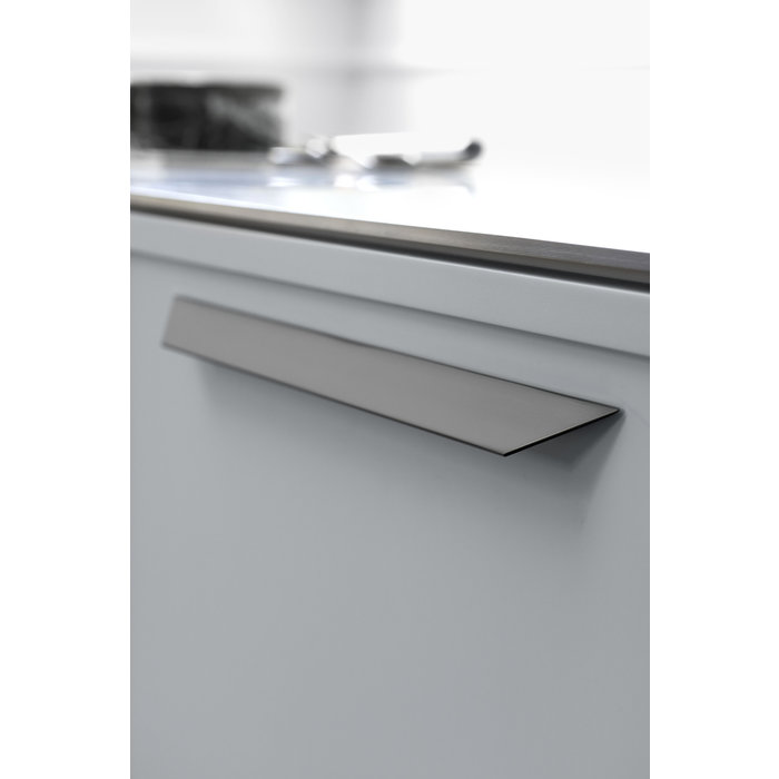 Furnipart Mat zwarte Furnipart meubelgreep STREAMLINE 256 mm