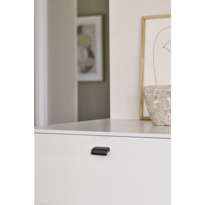 Furnipart  Zwarte Furnipart meubelgreep GLOVE met asafstand 32 mm uit Hout