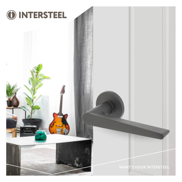 Intersteel Intersteel deurkruk TIGA op rond rozet antraciet grijs