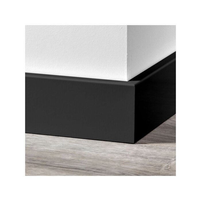 Douwes Dekker Schwarze moderne Sockelleiste 2,4 Meter RAL 9005