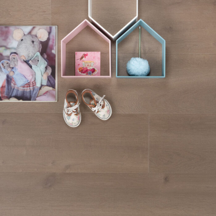 Douwes Dekker Powerful Solid and waterproof Laminate from Douwes Dekker - Wide plank clove 04689