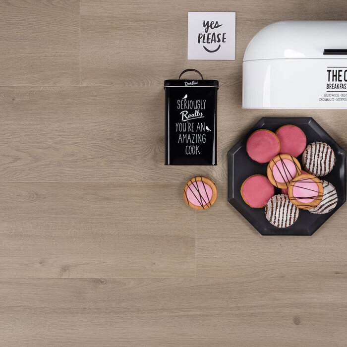 Douwes Dekker Kraftvolles und wasserfestes Laminat von Douwes Dekker – Breitdiele 126,1 x 24,4 cm – Curry