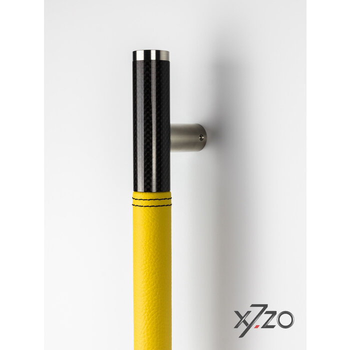 X7.ZO Poignée de porte design Z13 - Carbone/acier inoxydable 500 mm - Cuir italien jaune