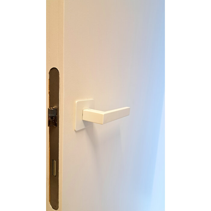 STERK Poignées de porte carrées blanches KVADRAT 1760 sur rosaces ultra fines de 3 mm