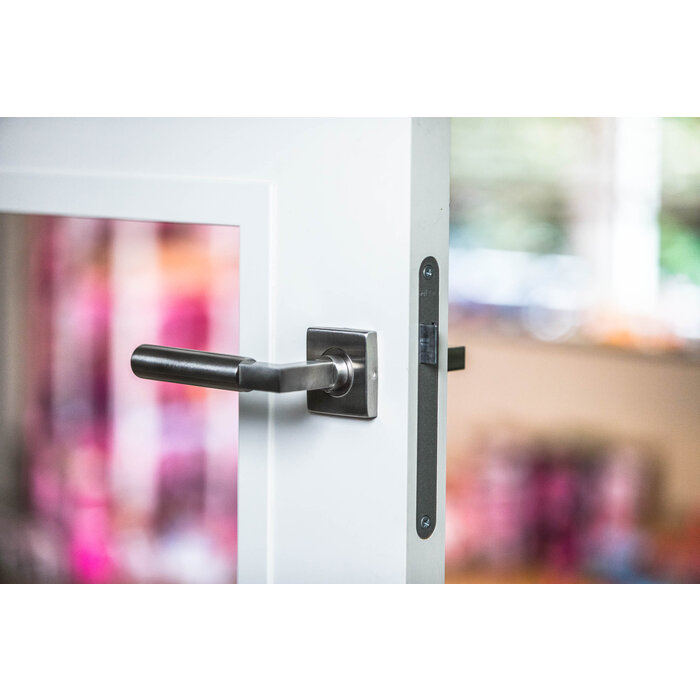 In-Door Massieve inox deurklink Sofia op vierkant rozet