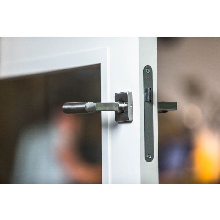 In-Door Massieve inox deurklink Sofia op vierkant rozet