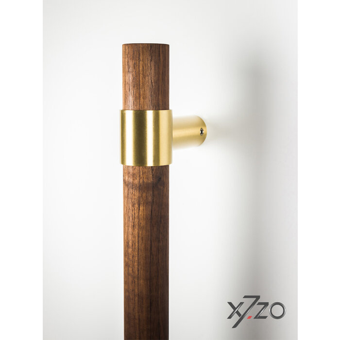 X7.ZO Poignée de porte Z36 BS Ø 35mm en noyer américain avec laiton - Droite
