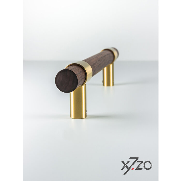 X7.ZO Poignée de porte Z36 BS Ø 35mm en noyer américain avec laiton - Droite