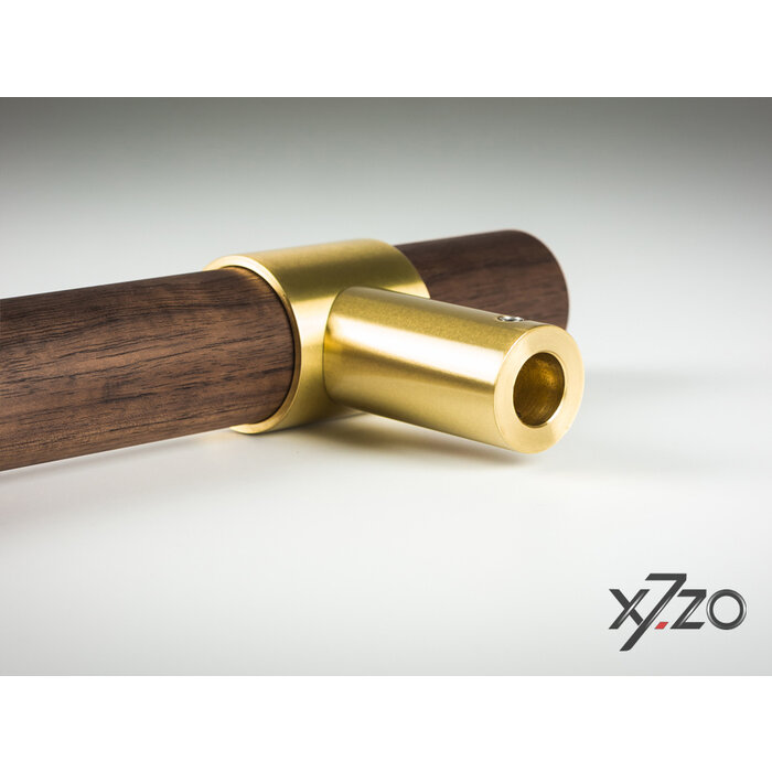 X7.ZO Poignée de porte Z36 BS Ø 35mm en noyer américain avec laiton - Droite