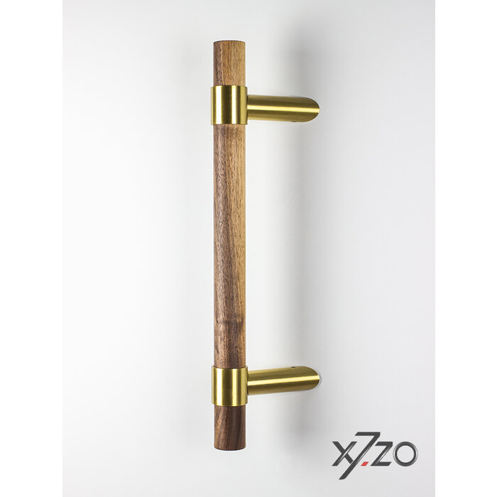 X7.ZO Türgriff Z37 BS Ø 35mm aus amerikanischem Nussbaum mit Messing - Schräg