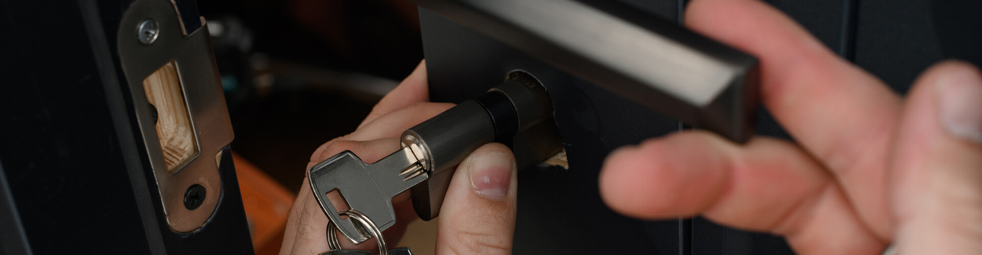 Zo controleer je jouw hang- en sluitwerk tijdens koude winterdagen