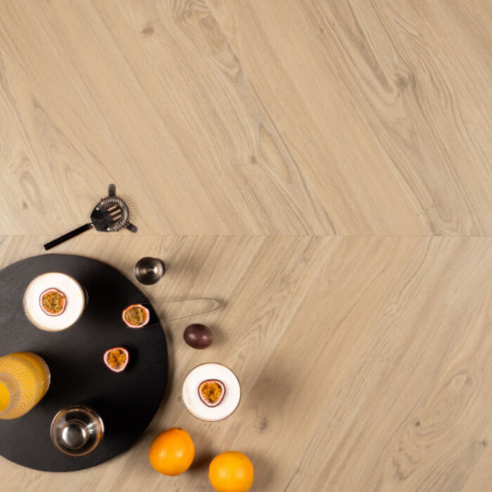 Douwes Dekker PVC Laminate from Douwes Dekker - Ambitious Hungarian point 4mv (8 mm | 70 x 14 cm - Crème brûlée