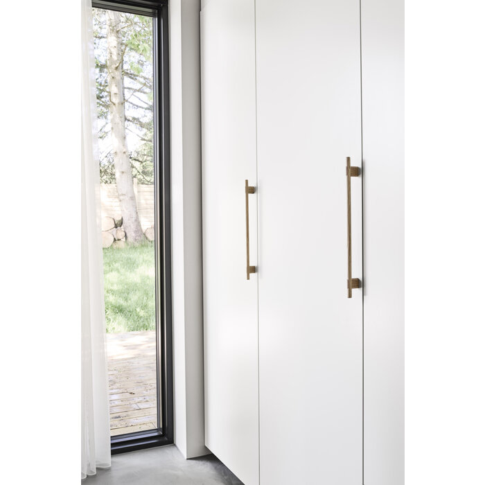 Furnipart  Furnipart Möbelgriff JOIN Mittelabstand aus lackierter Eiche