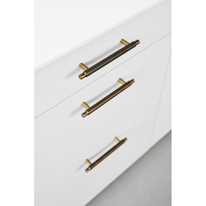 Furnipart  Furnipart Möbelgriff MANOR, mattbronze, quergeschnitten