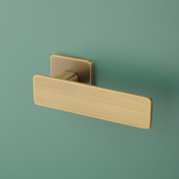 Aprile APRILE prestige door handles NOEMIA slightly rounded square 52x52x7mm antique brass