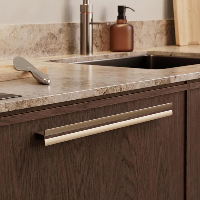 Furnipart PAPILLON furniture handle dark brown / brushed brass