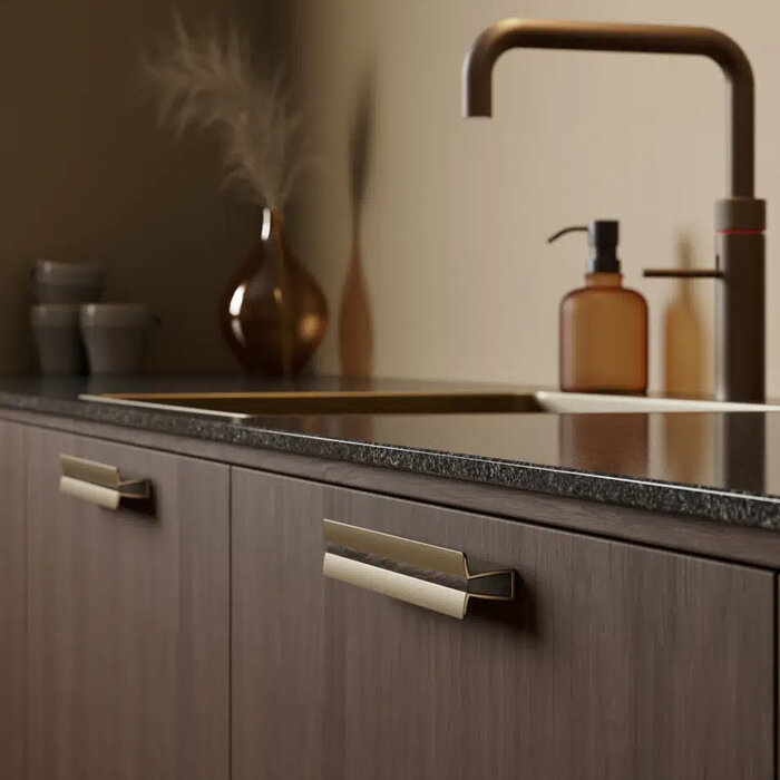 Furnipart PAPILLON furniture handle dark brown / brushed brass