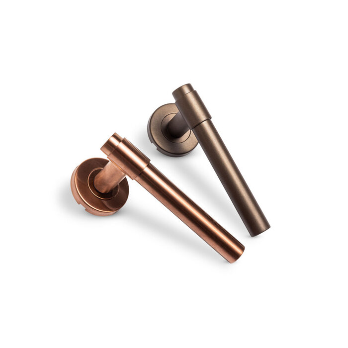 In-Door L-shaped door handles on rosette - dark bronze