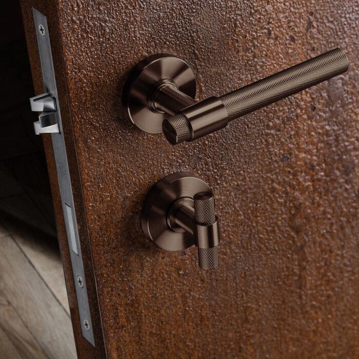 JNF Architectural Hardware JNF deurklinken op rond rozet – PVD Titanium Chocolate