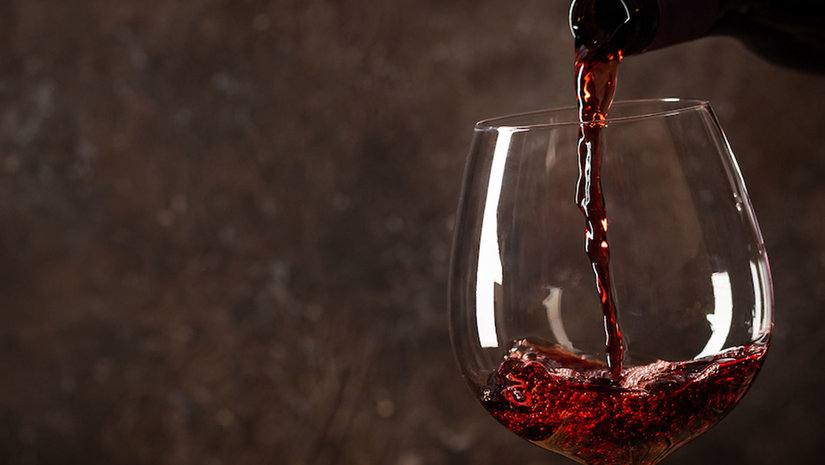 Kleurverandering van rode wijnen