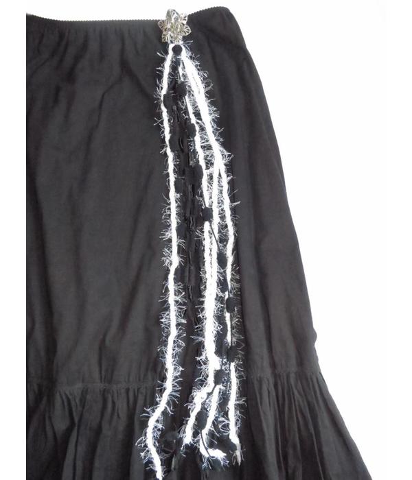 Yarn Tassel Falls Morticia Gothic