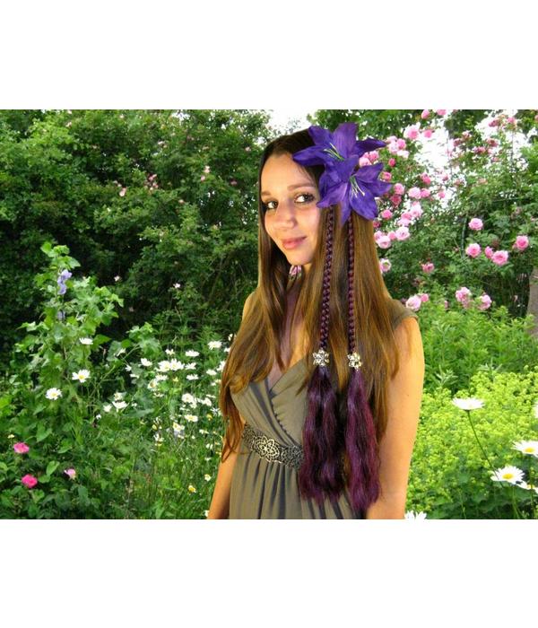 Fantasy hair extensions with silver stars MAGIC TRIBAL HAIR - Magic Tribal  Hair - Melanie Penners - Schlegelstr. 30 - 50935 Cologne, Germany - VAT IDs  DE288887298 & GB410444738
