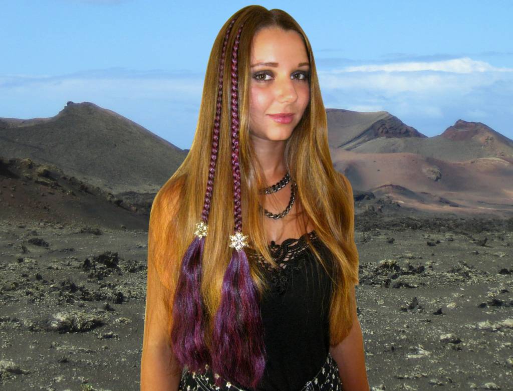 Fantasy hair extensions with silver stars MAGIC TRIBAL HAIR - Magic Tribal  Hair - Melanie Penners - Schlegelstr. 30 - 50935 Cologne, Germany - VAT IDs  DE288887298 & GB410444738