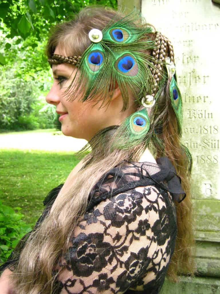 Peacock Feather Earrings | Fashuun Village