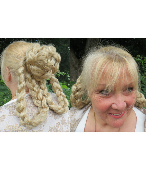 Natural Messy Chignon braided M