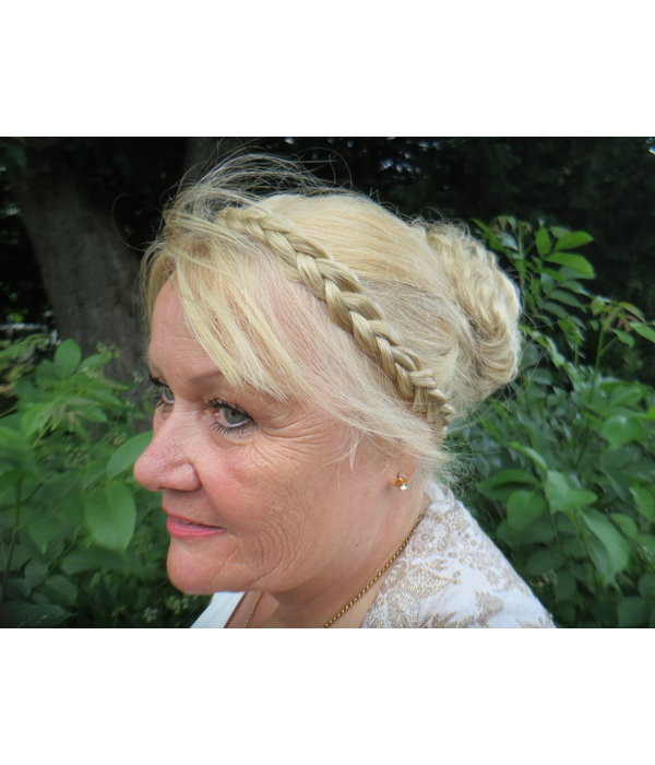 Layered Bun Messy Lagendutt S