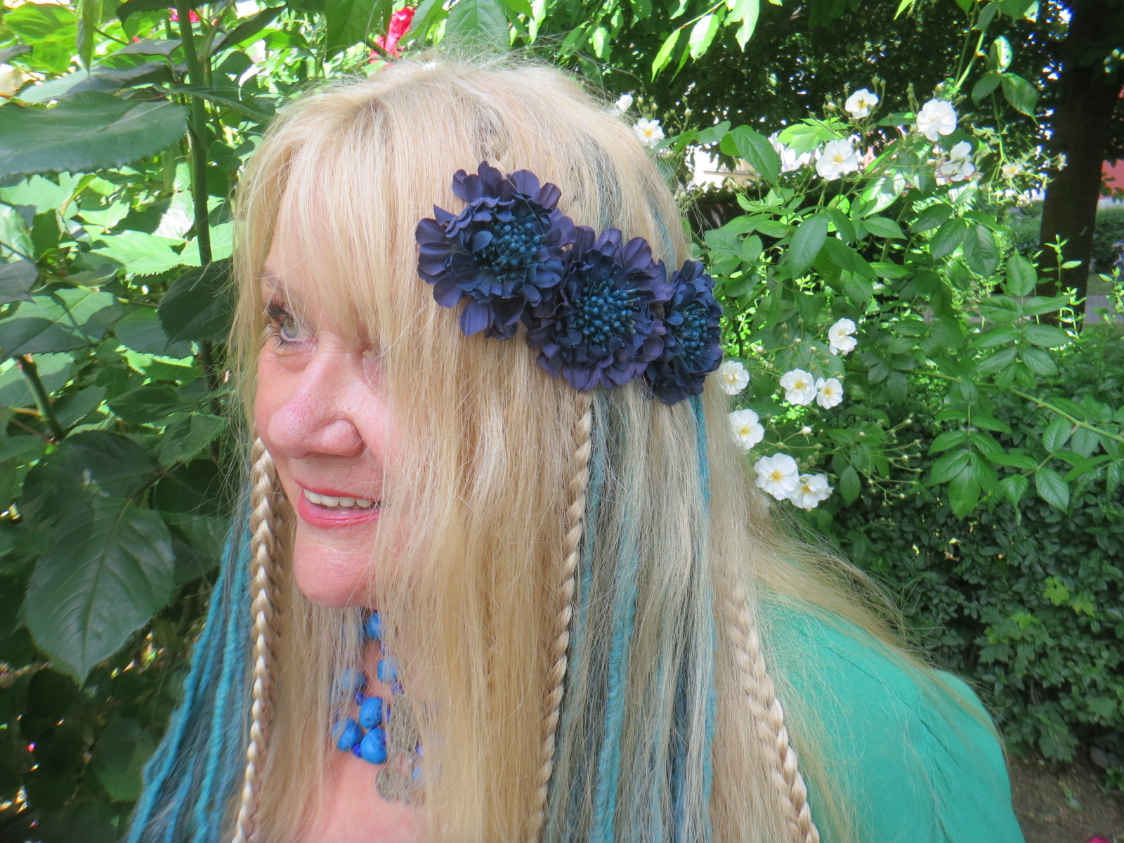 5. Dark Blue and Silver Mermaid Hair - wide 6