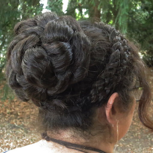 Natural Messy Chignon braided L