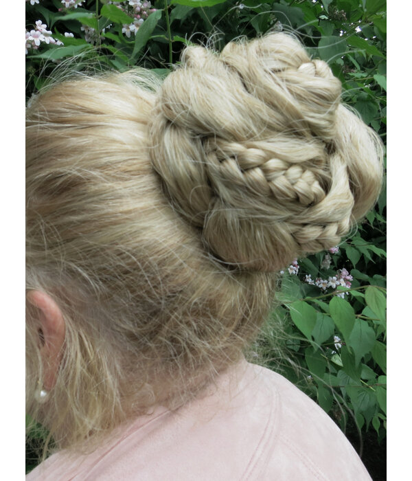 Messy Fantasy Chignon, Undone Look