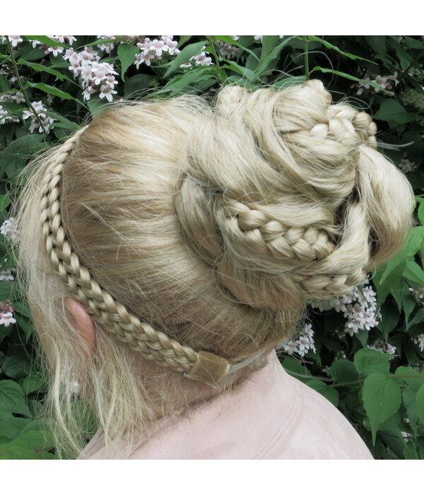 Messy Fantasy Chignon, Undone Look