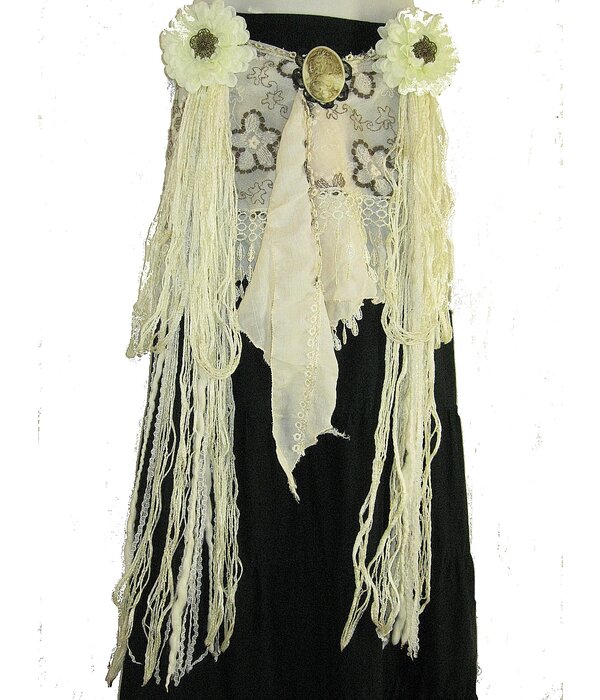 Flora Cameo or Flower Tassel Clip