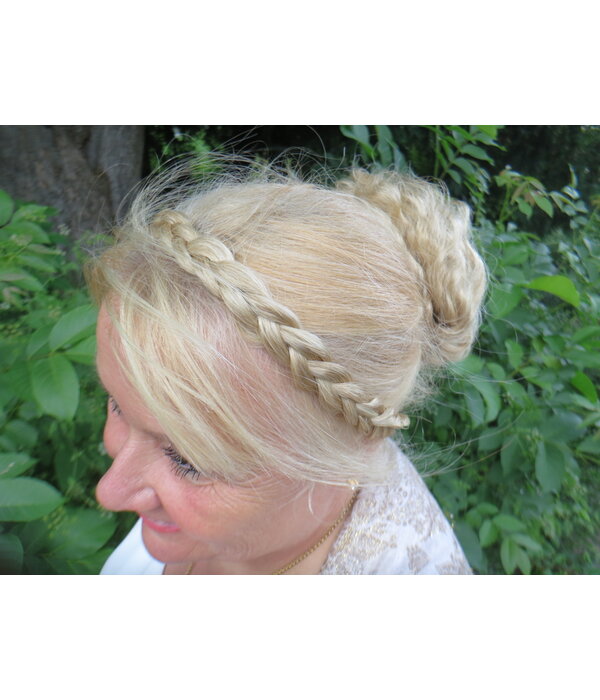 Layered Bun Messy Lagendutt S