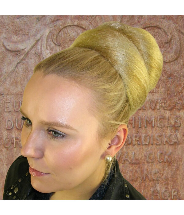 Layered Diva Bun, Lagendutt L