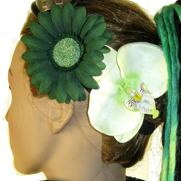 Green Elf Hair Flowers