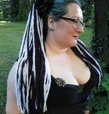 Schwarz-platinblonde Gothic Dreads