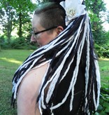 Schwarz-platinblonde Gothic Dreads