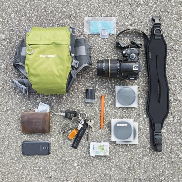 Mantona Camera Bag Elements Pro 10, green