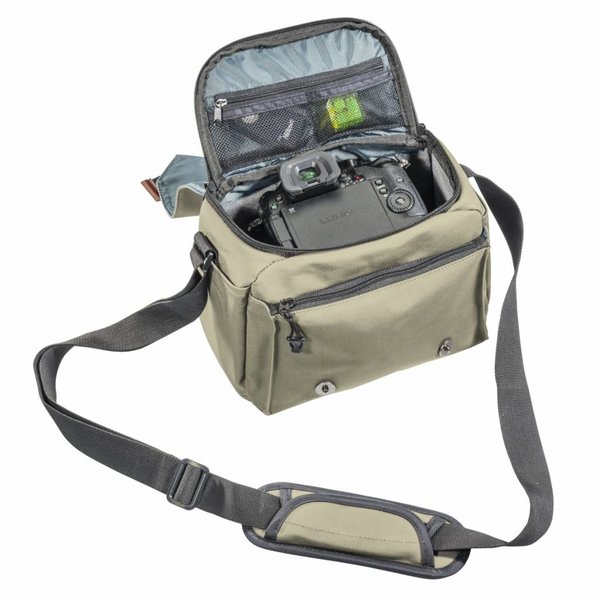 Mantona Camera Bag Milano piccolo olivgreen