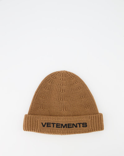 Vetements Embroidered-logo ribbed beanie brown