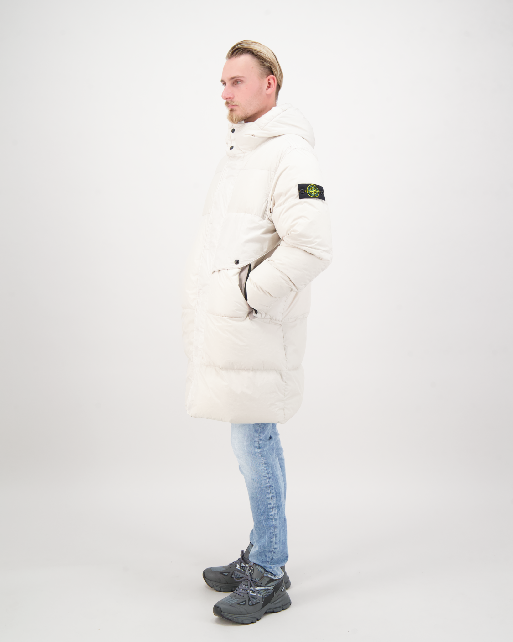 70323 Garment Dyed Crinkle Reps Down jacket Zwart Offwhite - Beachim