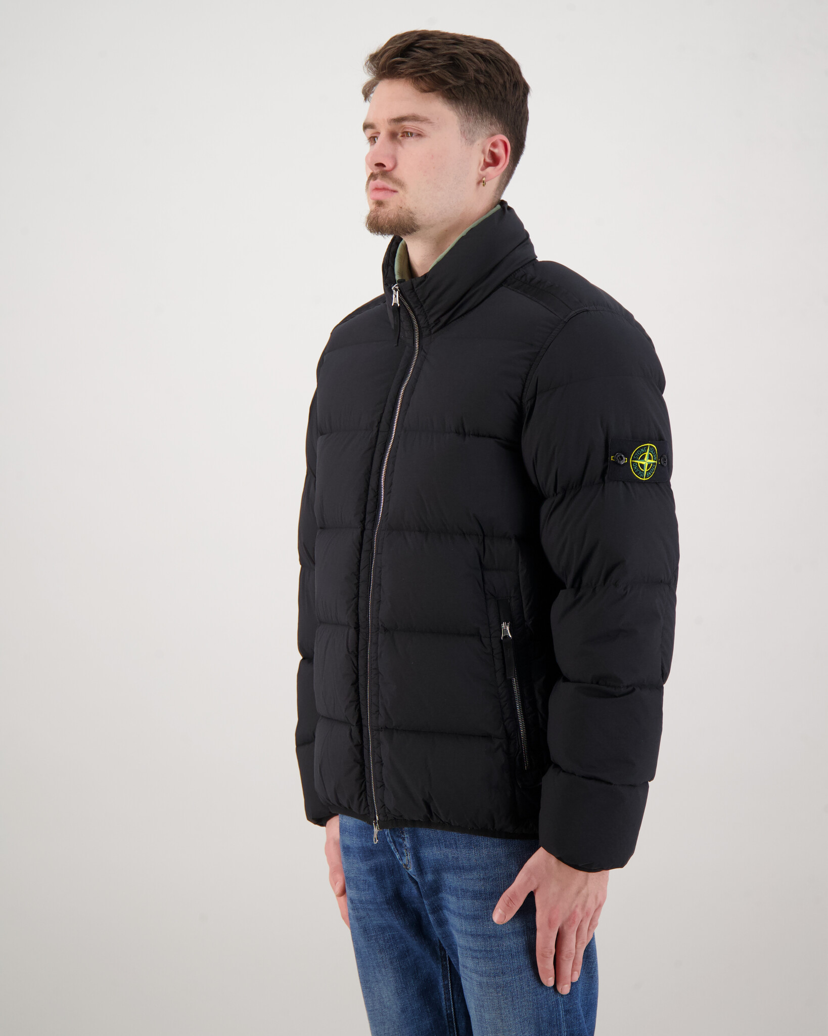 Black Seamless Tunnel Down Jacket